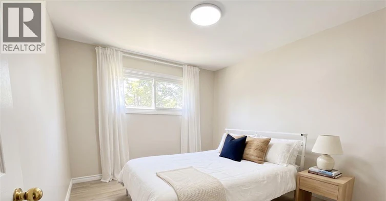 4071 Churchill Upper Drive, Windsor, ON, N9G 2E6 - 7