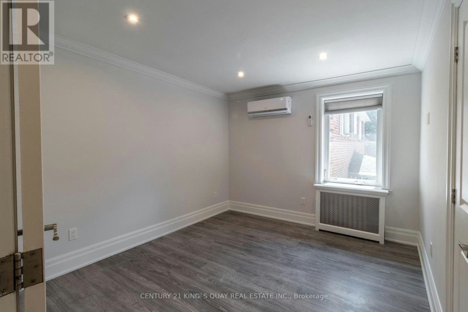 301 UPPER-301 Cleveland Street, Toronto, ON, M4S 2W7 - 10