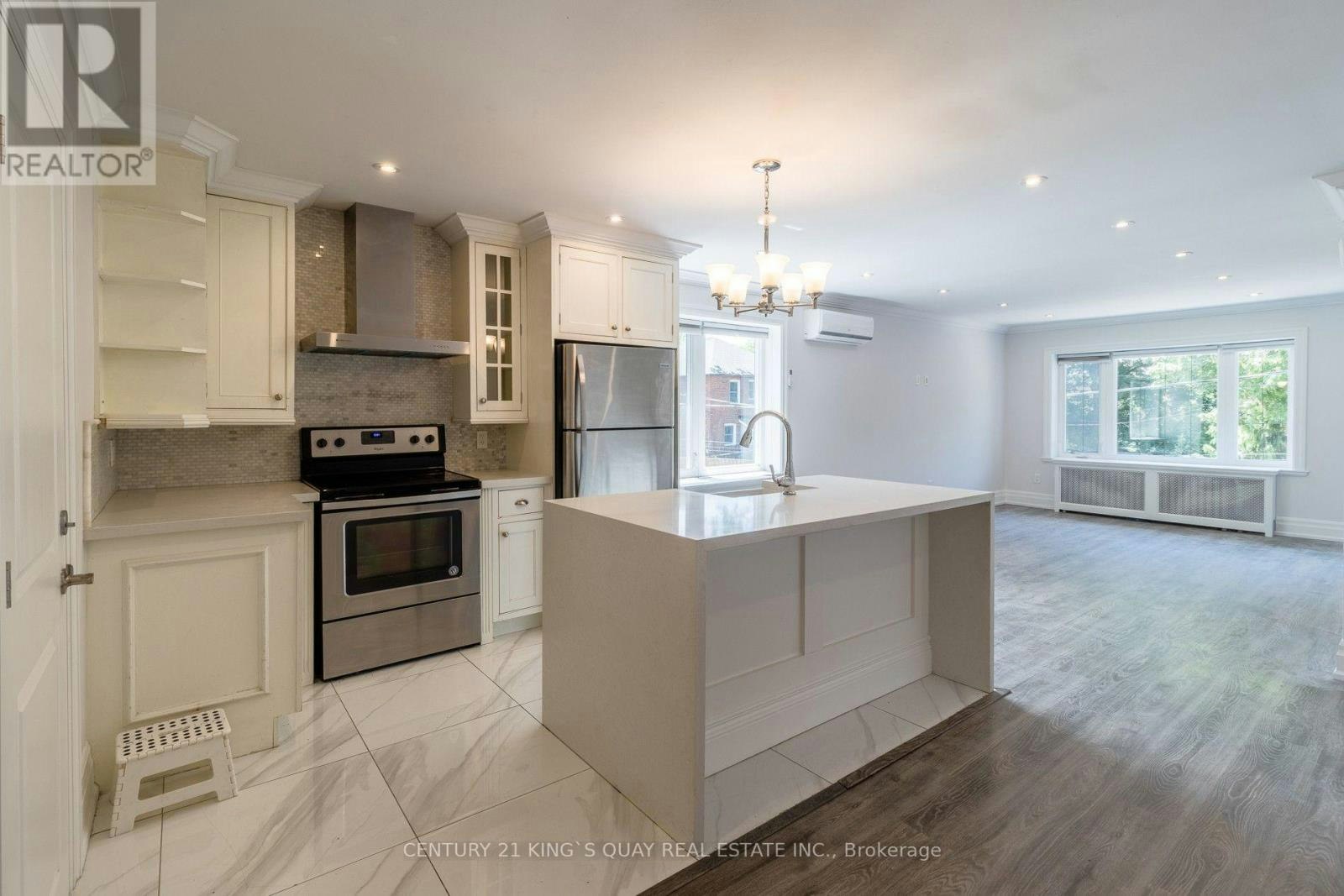 301 UPPER-301 Cleveland Street, Toronto, ON, M4S 2W7 - 8
