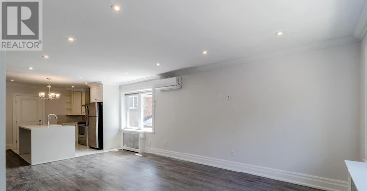 301 UPPER-301 Cleveland Street, Toronto, ON, M4S 2W7 - 2