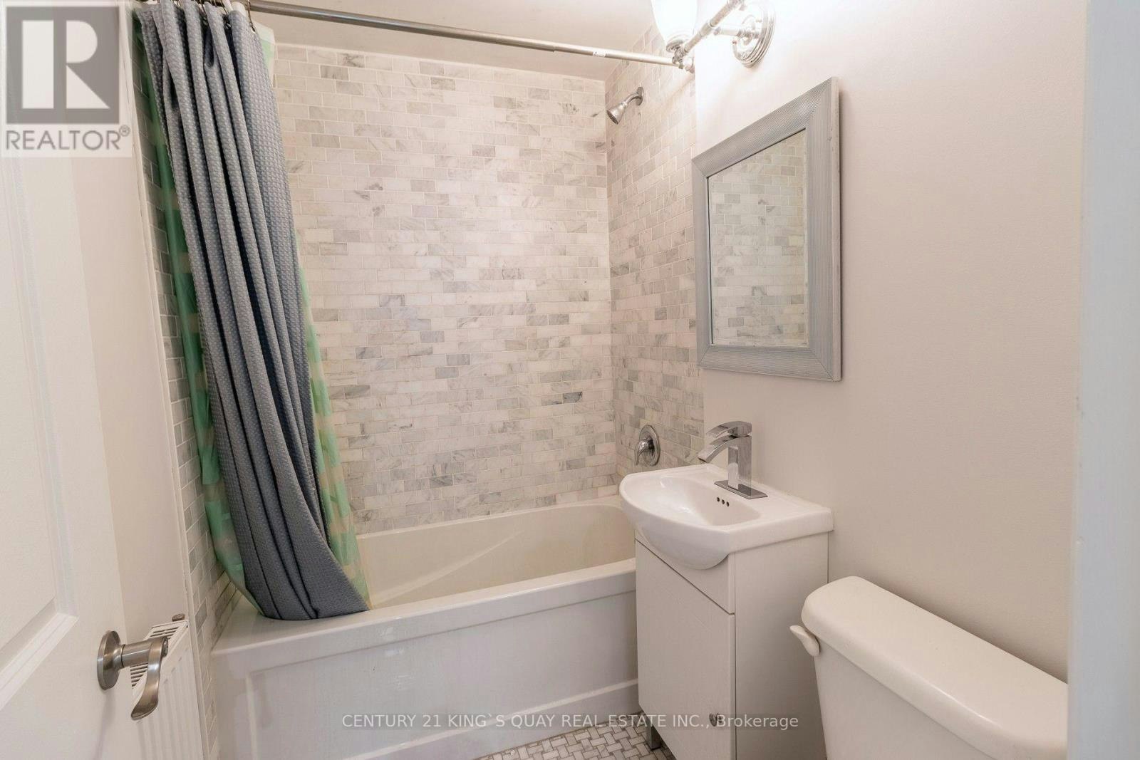 301 UPPER-301 Cleveland Street, Toronto, ON, M4S 2W7 - 14