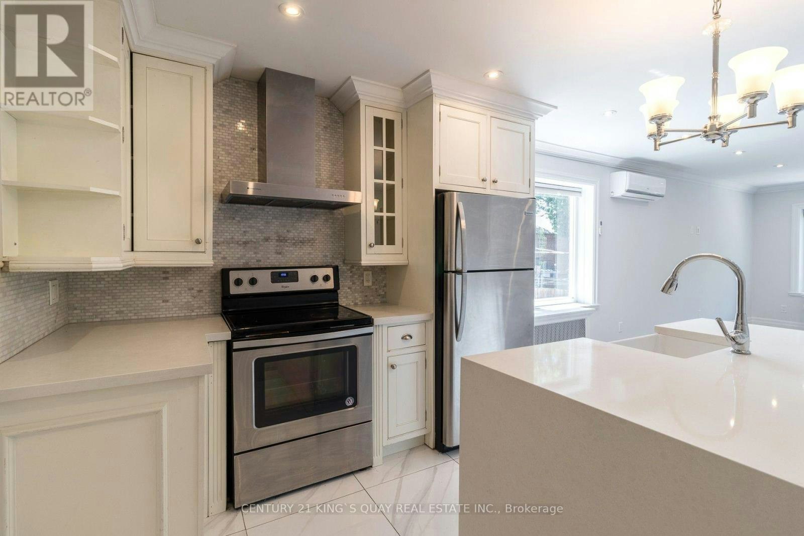 301 UPPER-301 Cleveland Street, Toronto, ON, M4S 2W7 - 9