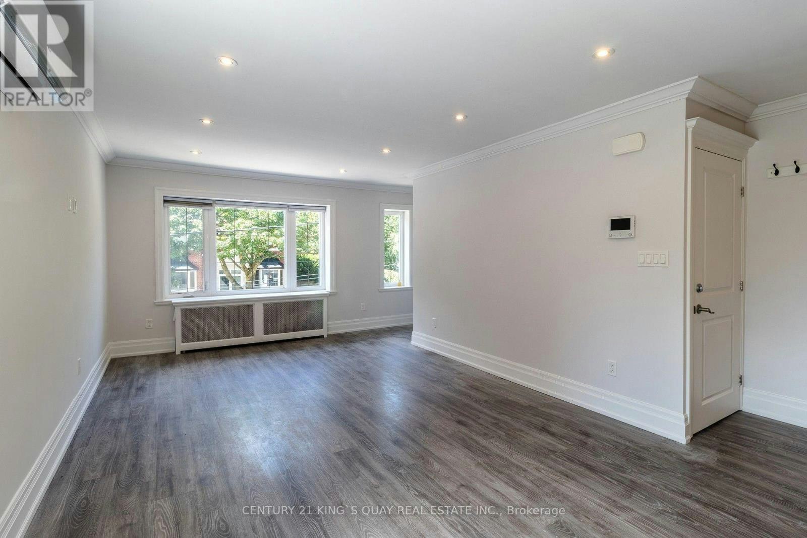 301 UPPER-301 Cleveland Street, Toronto, ON, M4S 2W7 - 5