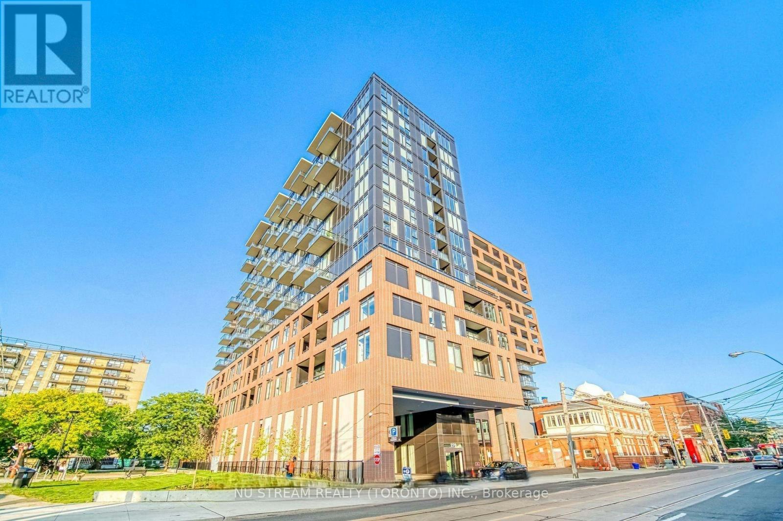 205-270 Dufferin Street, Toronto, ON, M6K 0H8