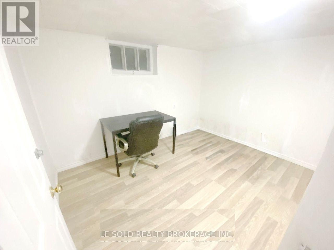 ROOM BSMT-112 Leland Street, Hamilton, ON, L8S 3A2 - 3