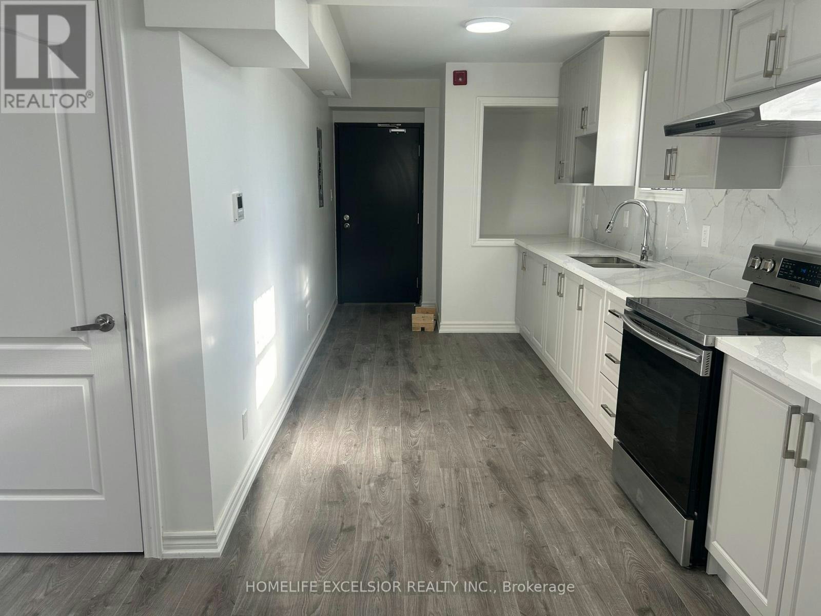 5-3 Simcoe Street S, Oshawa, ON, L1H 1A9 - 2