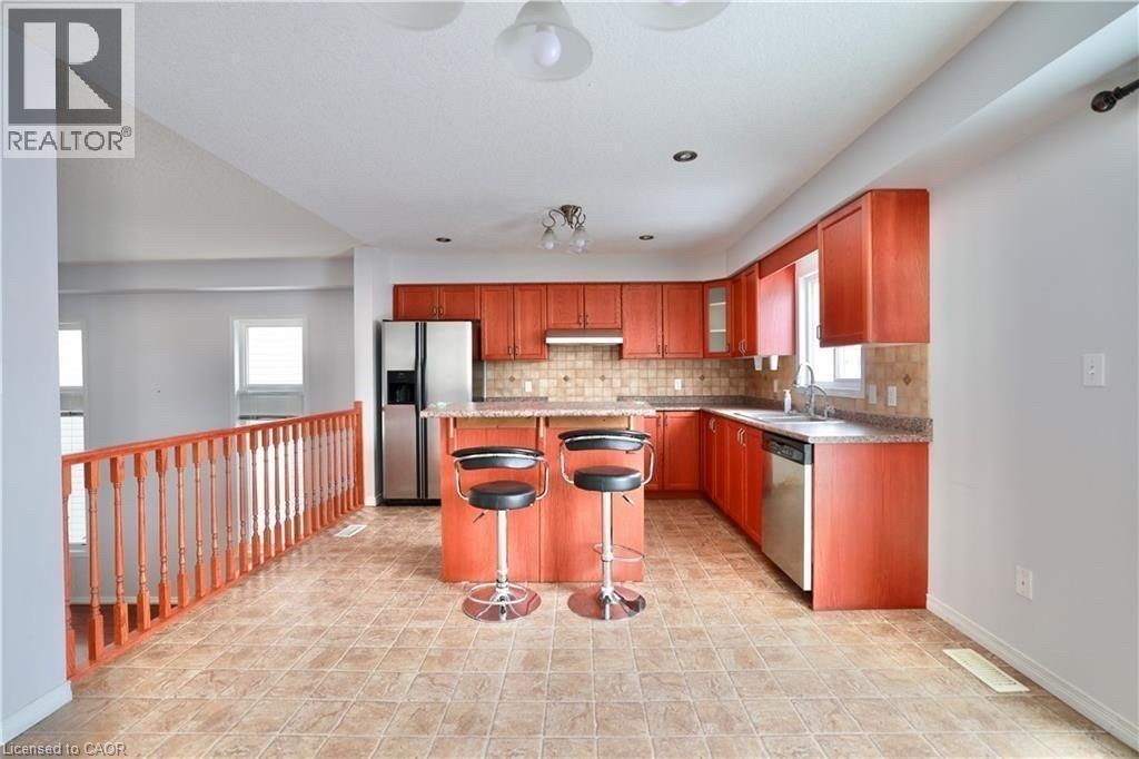 110 Iron Gate Street, Kitchener, ON, N2N 3R6 - 5