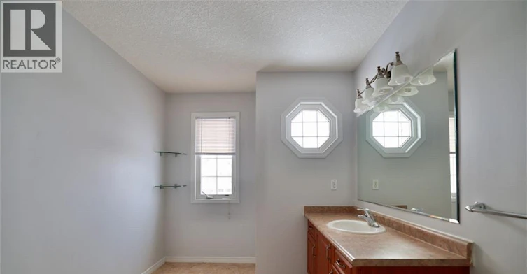 110 Iron Gate Street, Kitchener, ON, N2N 3R6 - 10