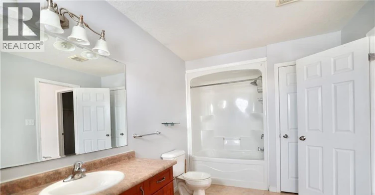 110 Iron Gate Street, Kitchener, ON, N2N 3R6 - 9