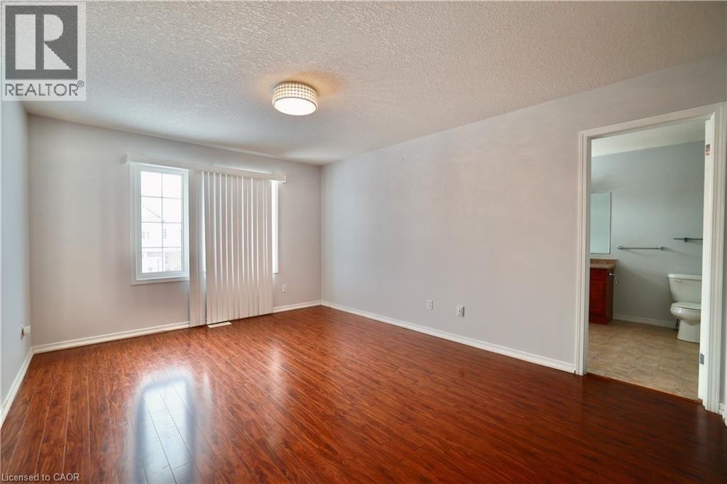 110 Iron Gate Street, Kitchener, ON, N2N 3R6 - 8