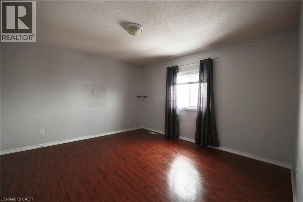110 Iron Gate Street, Kitchener, ON, N2N 3R6 - 11