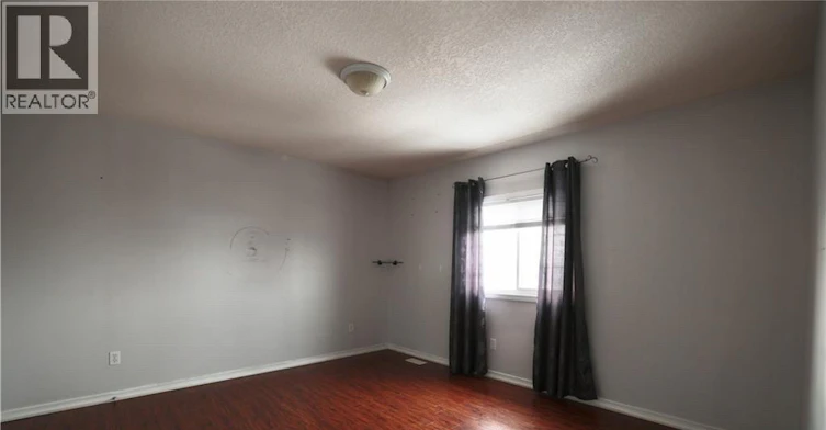 110 Iron Gate Street, Kitchener, ON, N2N 3R6 - 11