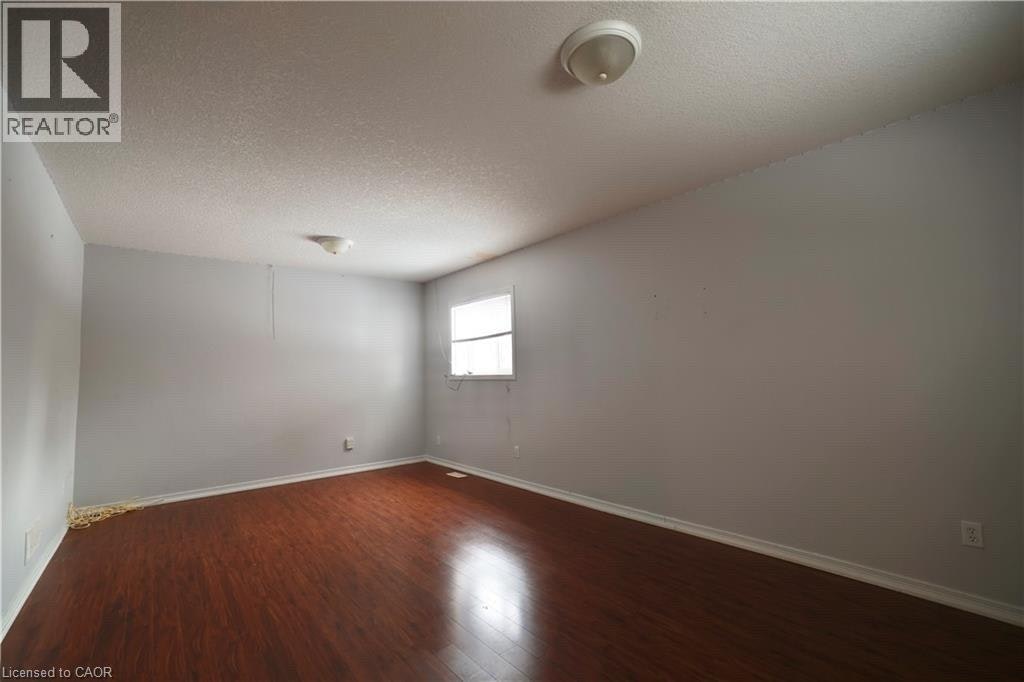 110 Iron Gate Street, Kitchener, ON, N2N 3R6 - 12