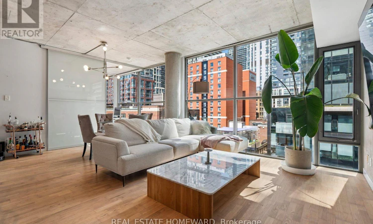807-25 Oxley Street