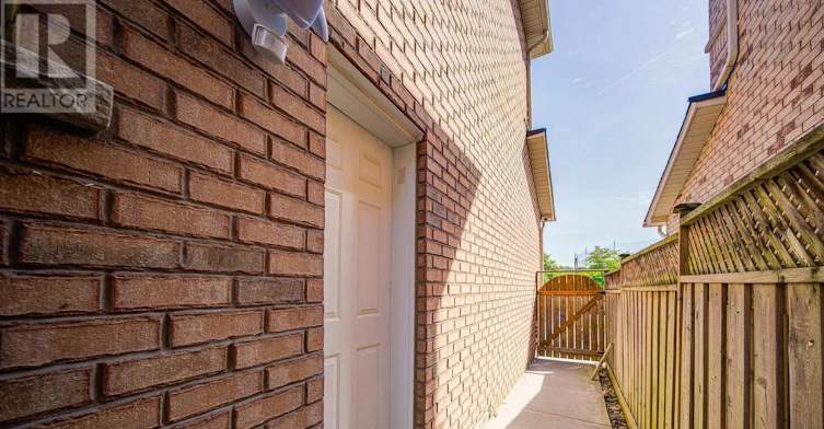 BSMT-392 Elson Street, Markham, ON, L3S 4R9 - 2