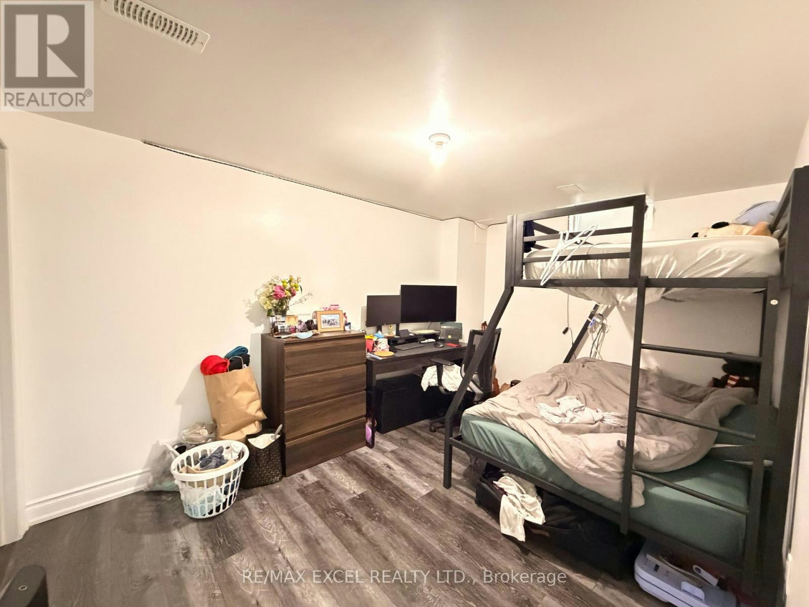 BSMT-392 Elson Street, Markham, ON, L3S 4R9 - 3