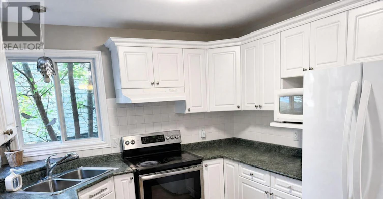 890 Guildwood Boulevard, London, ON, N6H 5S9 - 11