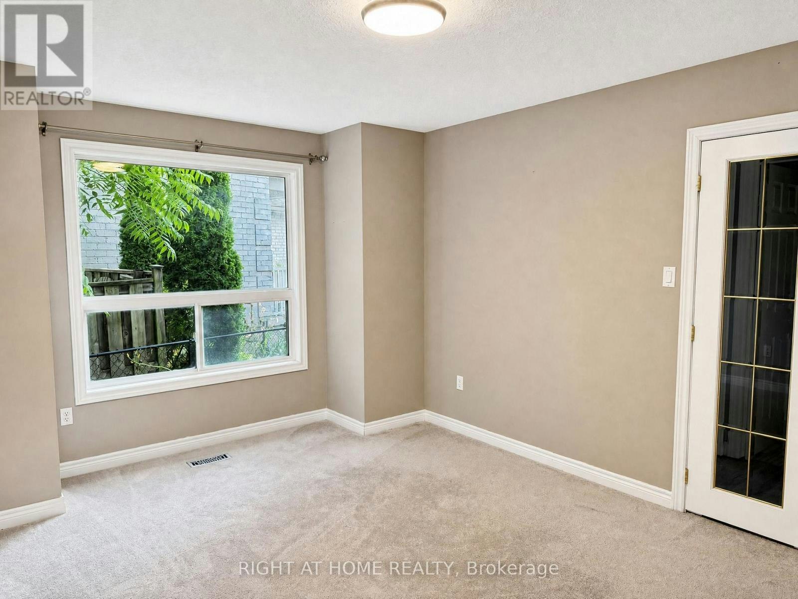 890 Guildwood Boulevard, London, ON, N6H 5S9 - 12