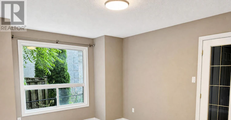 890 Guildwood Boulevard, London, ON, N6H 5S9 - 12