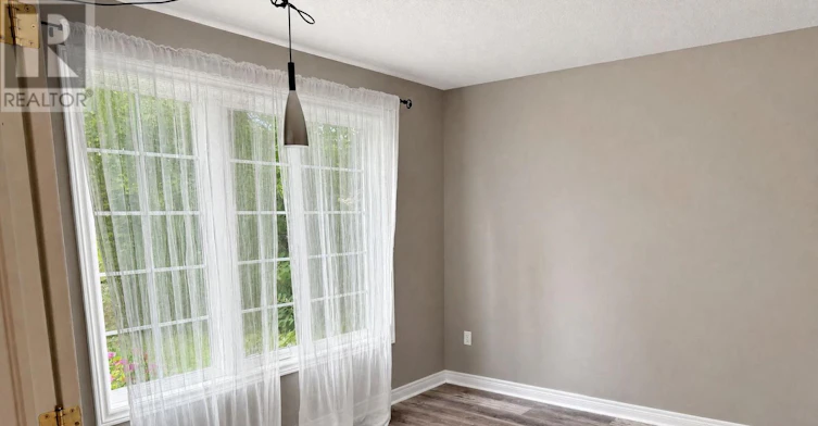 890 Guildwood Boulevard, London, ON, N6H 5S9 - 3