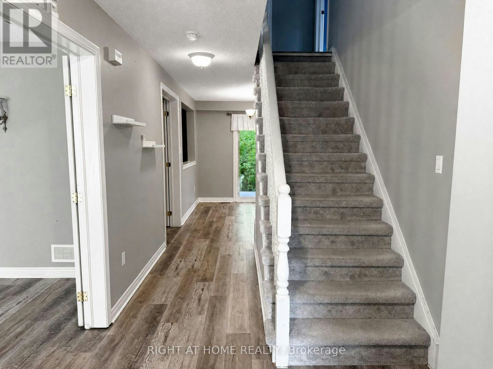 890 Guildwood Boulevard, London, ON, N6H 5S9 - 16