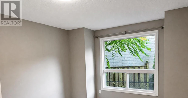 890 Guildwood Boulevard, London, ON, N6H 5S9 - 13