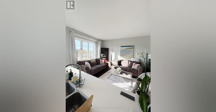 75 Aura Avenue, Ottawa, ON, K2J 6R8 - 7