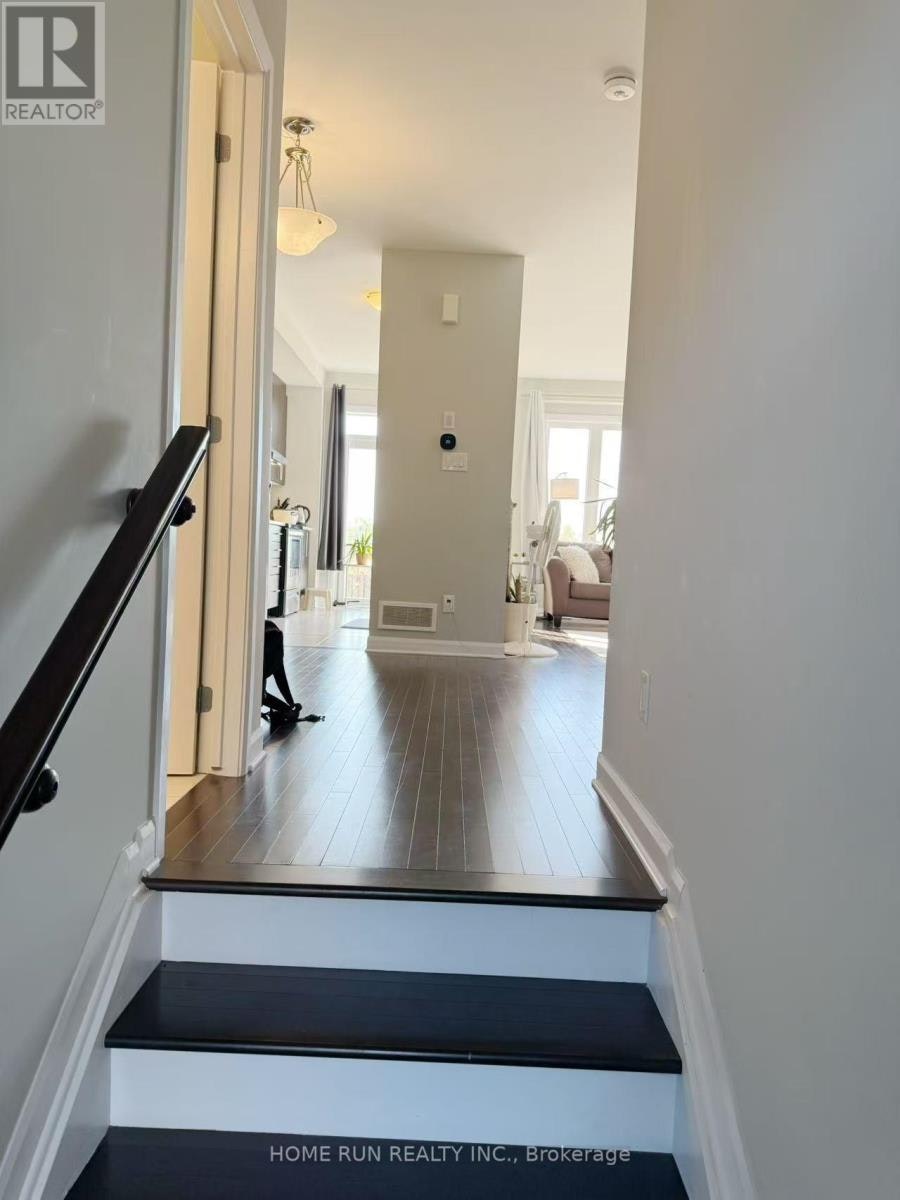 75 Aura Avenue, Ottawa, ON, K2J 6R8 - 4
