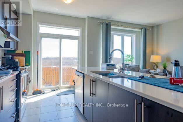 75 Aura Avenue, Ottawa, ON, K2J 6R8 - 5