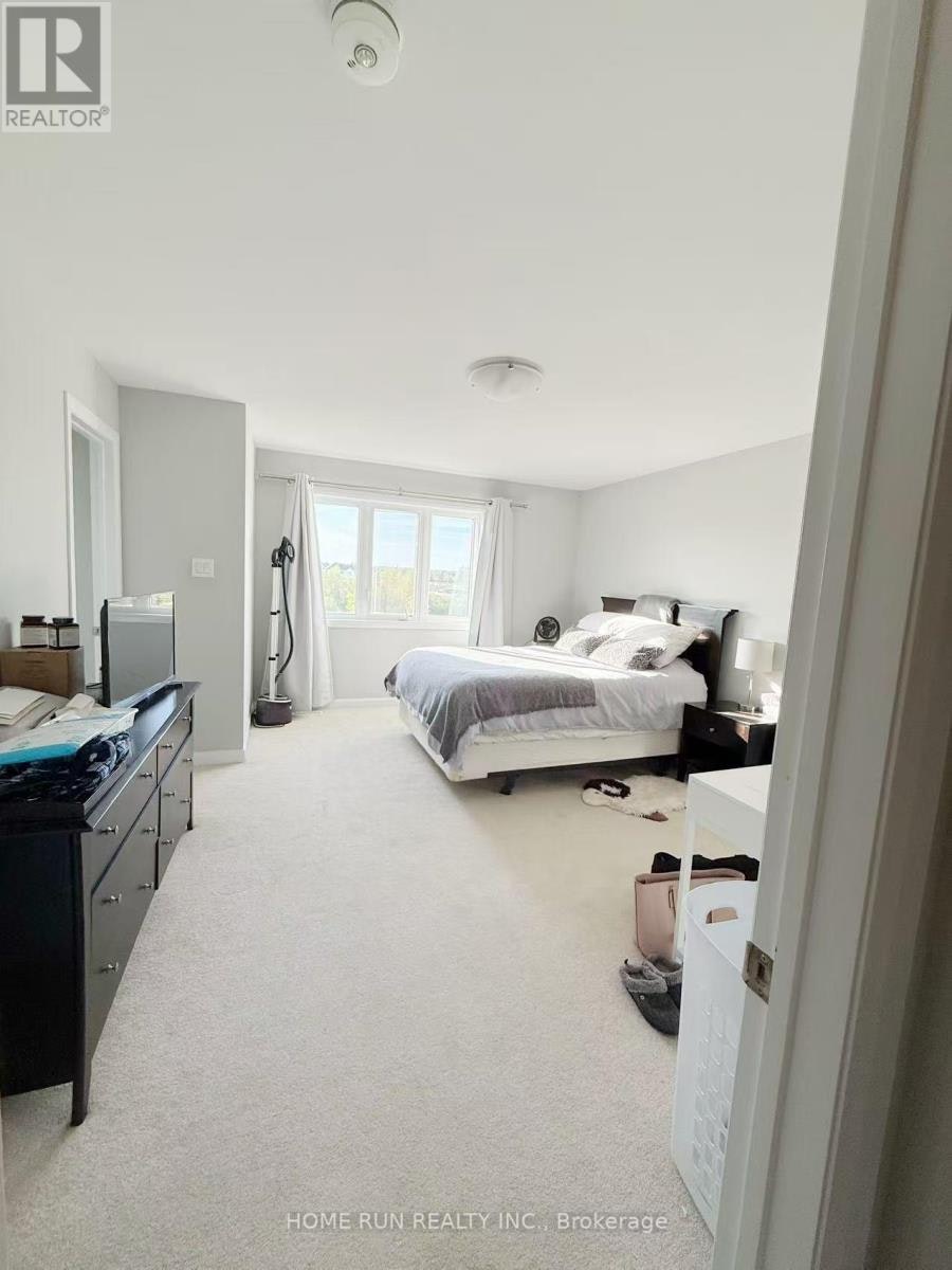 75 Aura Avenue, Ottawa, ON, K2J 6R8 - 12