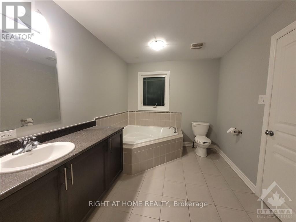 526 Barrick Hill Road, Ottawa, ON, K2M 0B5 - 10