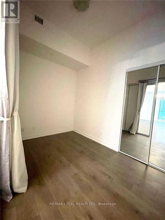1001-297 College Street, Toronto, ON, M5T 1S2 - 8