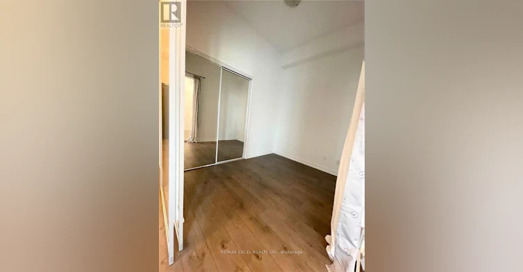 1001-297 College Street, Toronto, ON, M5T 1S2 - 9