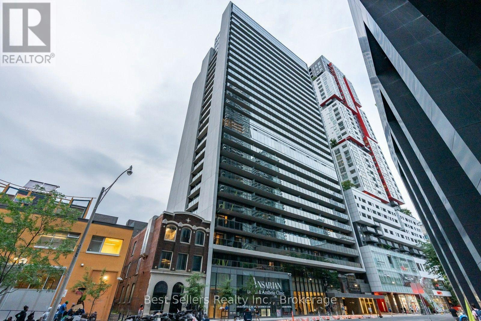 1605-330 Richmond Street W, Toronto, ON, M5V 0M4