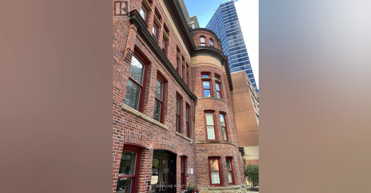 903-11 St. Joseph Street, Toronto, ON, M4Y 1J8