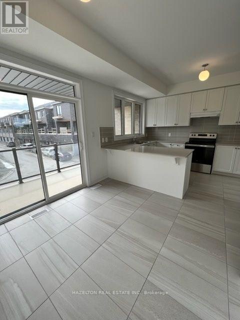 17 Haydock Way, Whitby, ON, L1N 0M6