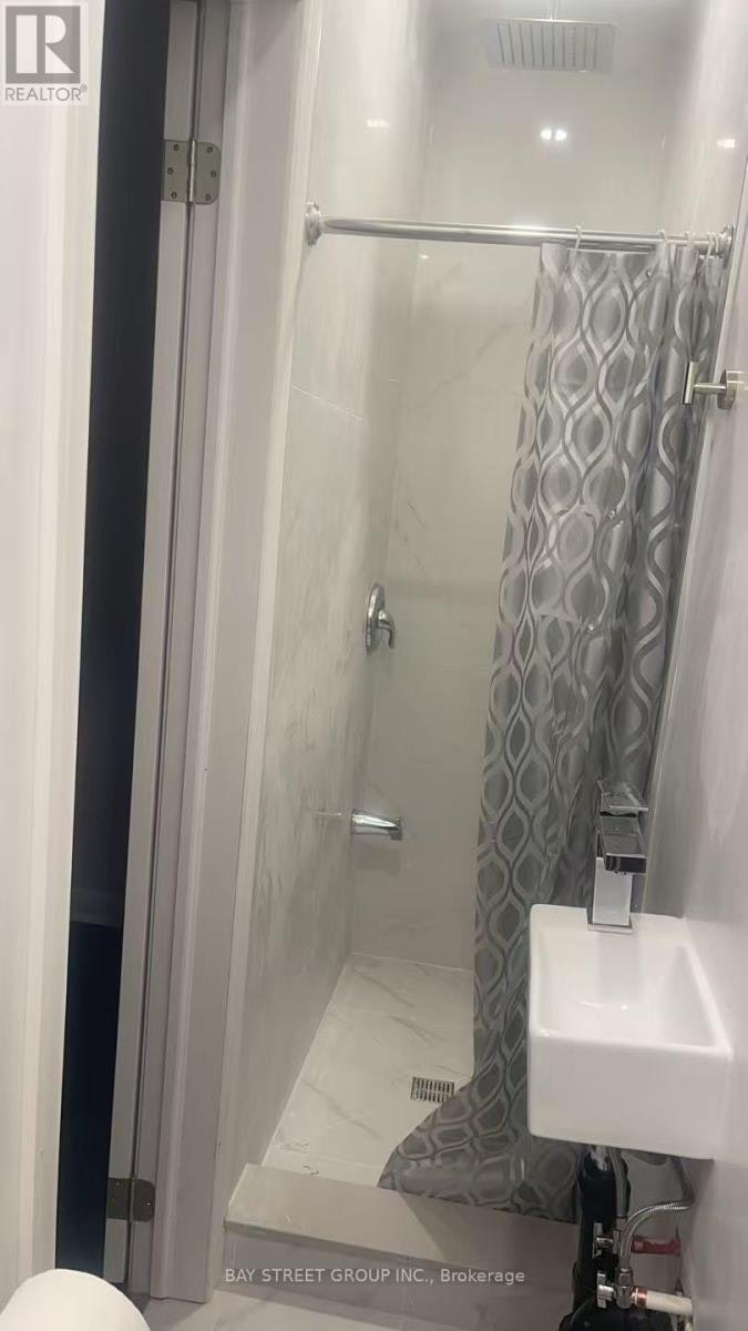 331 Elmwood Avenue, Richmond Hill, ON, L4C 1L7 - 12