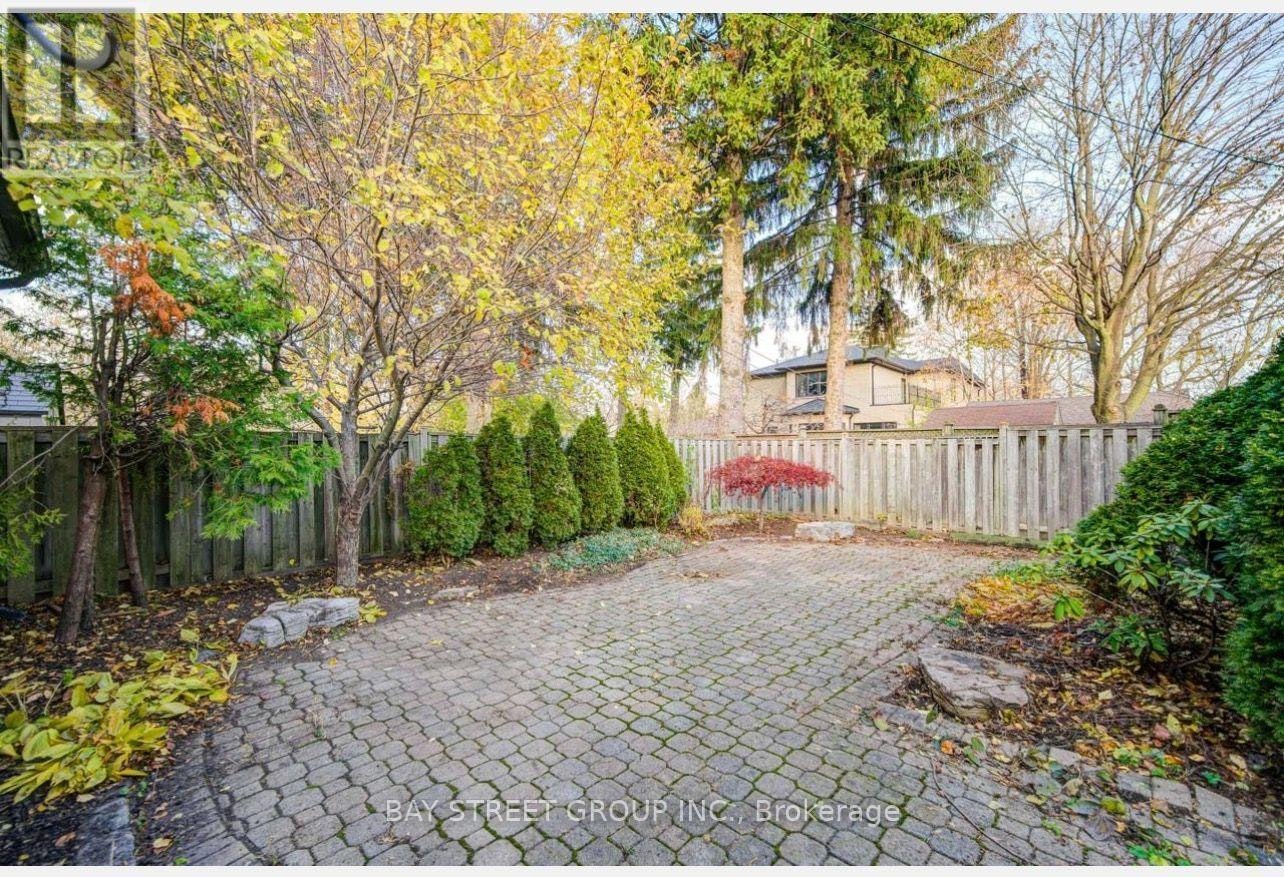 331 Elmwood Avenue, Richmond Hill, ON, L4C 1L7 - 11
