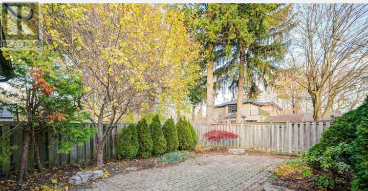 331 Elmwood Avenue, Richmond Hill, ON, L4C 1L7 - 11