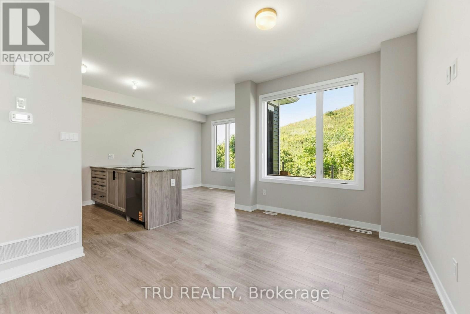 706 Expansion Road, Manotick, ON, K2J 7G4 - 6