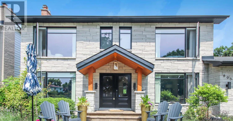895 Dresden Crescent, Ottawa, ON, K2B 5H8 - 2