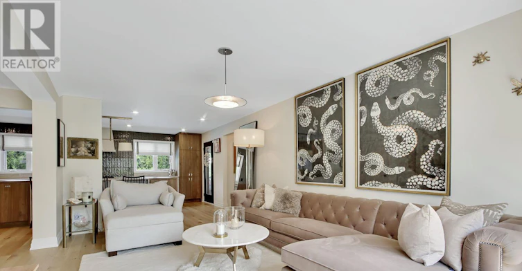895 Dresden Crescent, Ottawa, ON, K2B 5H8 - 9