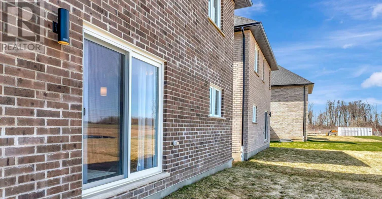 106 J Gaffney Drive O, Perth East, ON, N5A 0K9 - 34