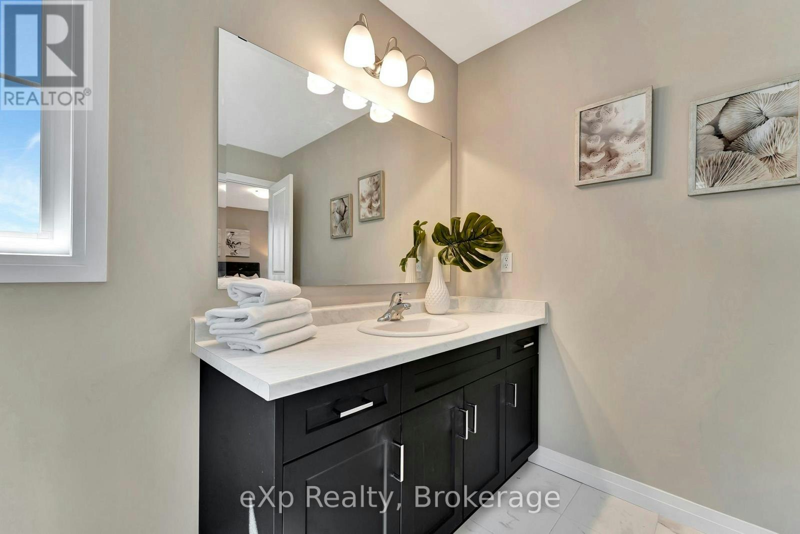 106 J Gaffney Drive O, Perth East, ON, N5A 0K9 - 21
