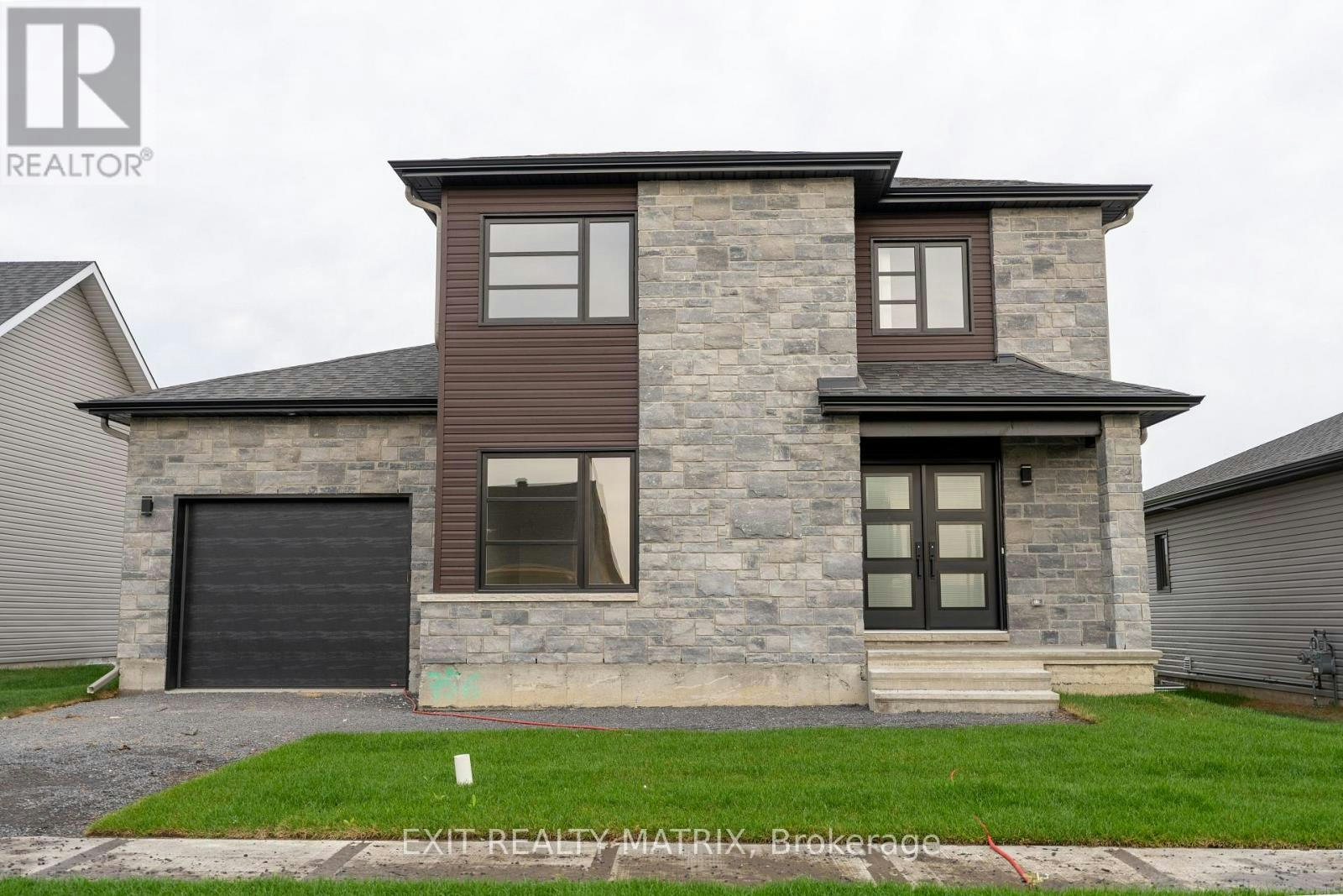 14 Glenco Road, South Stormont, ON, K0C 2A0