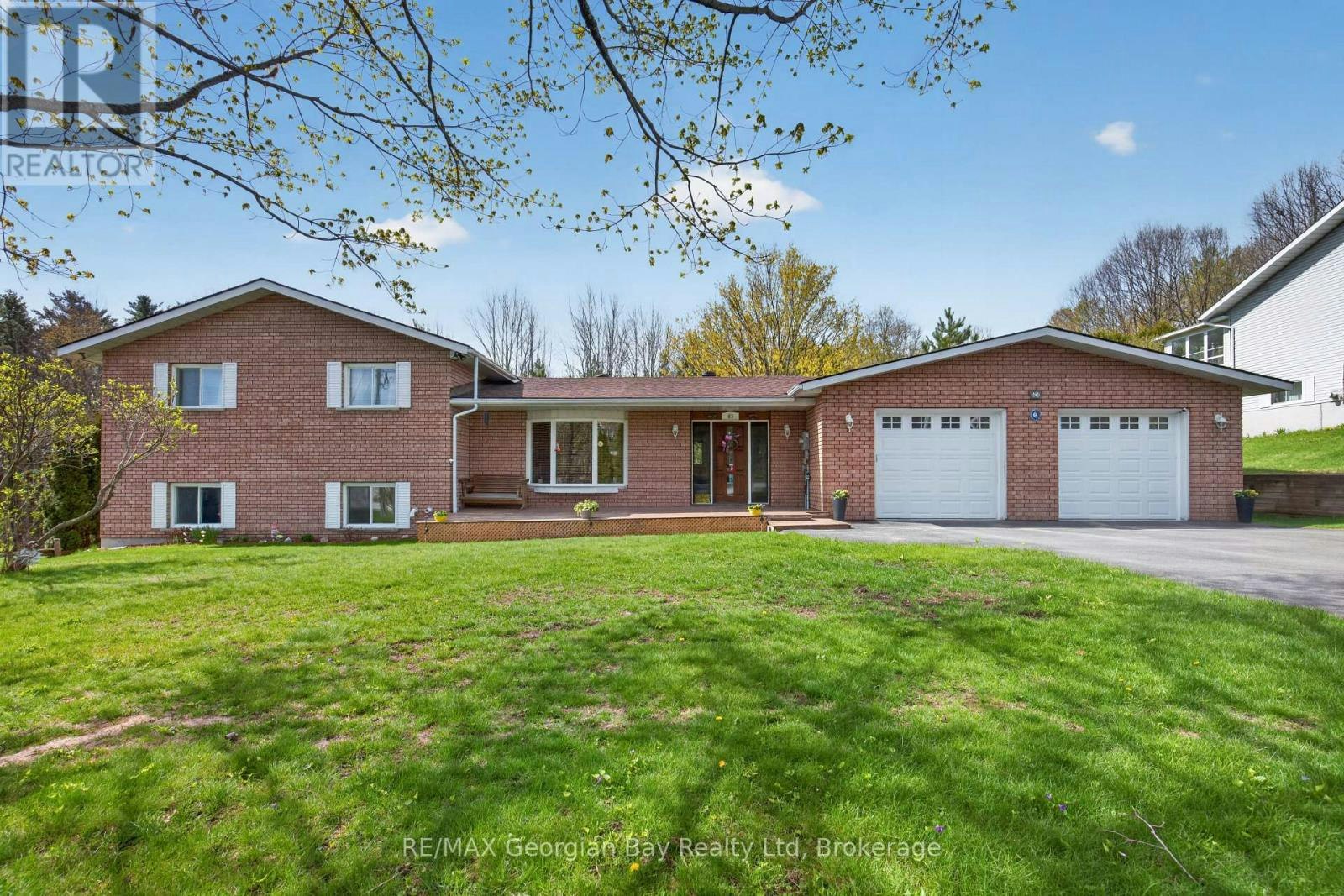63 Lepage Drive, Penetanguishene, ON, L9M 1R5