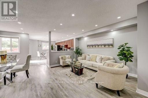 3843 Coachman Circle, Mississauga, ON, L5M 6P8 - 2