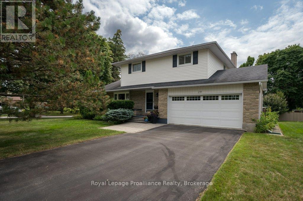 29 Hope Crescent, Belleville, ON, K8P 4S3