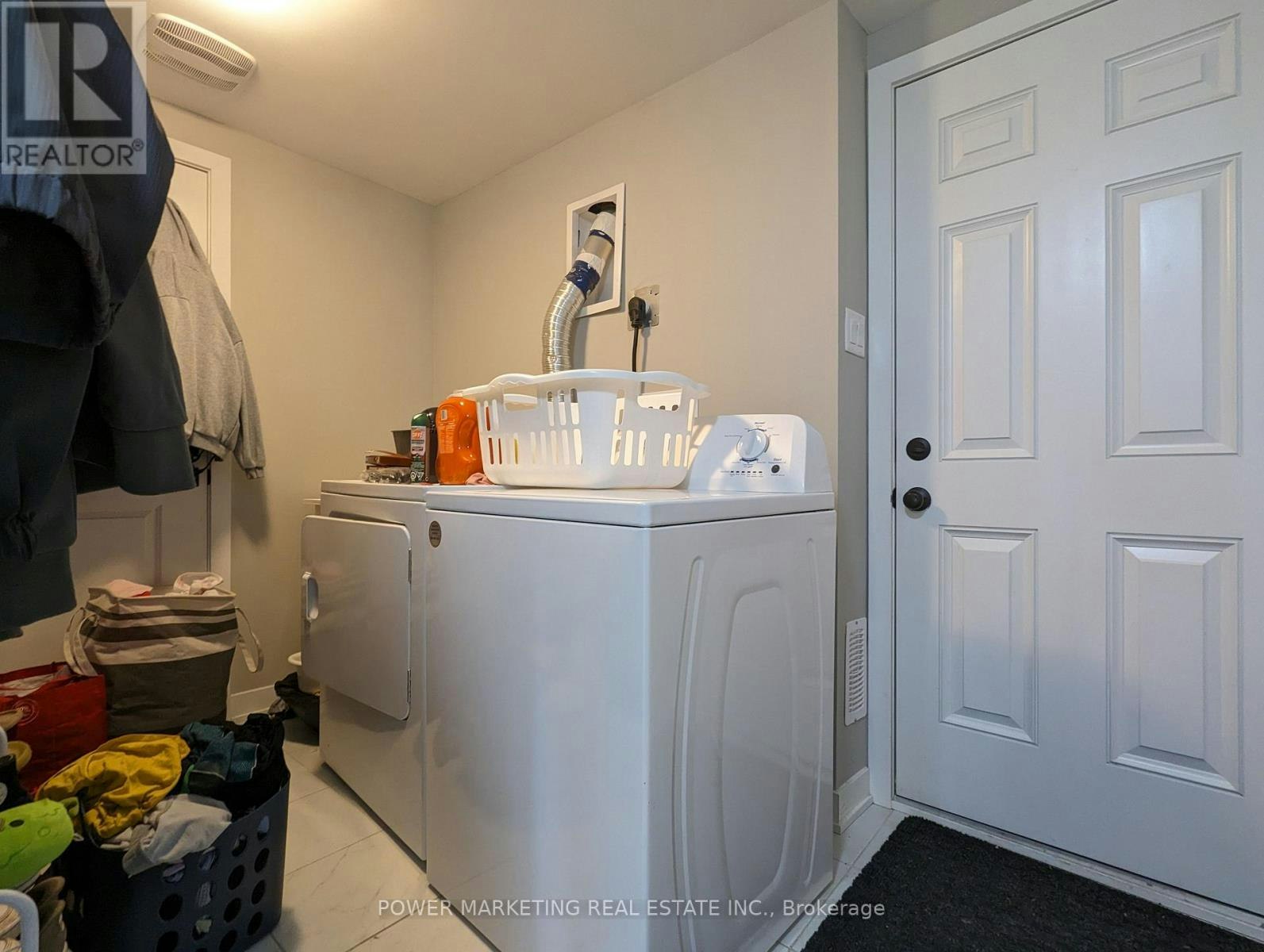 30 Limnos Lane, Ottawa, ON, K2S 0V5 - 4