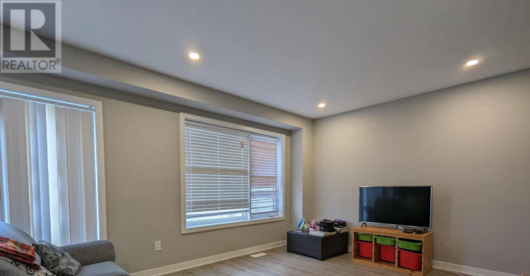 30 Limnos Lane, Ottawa, ON, K2S 0V5 - 8